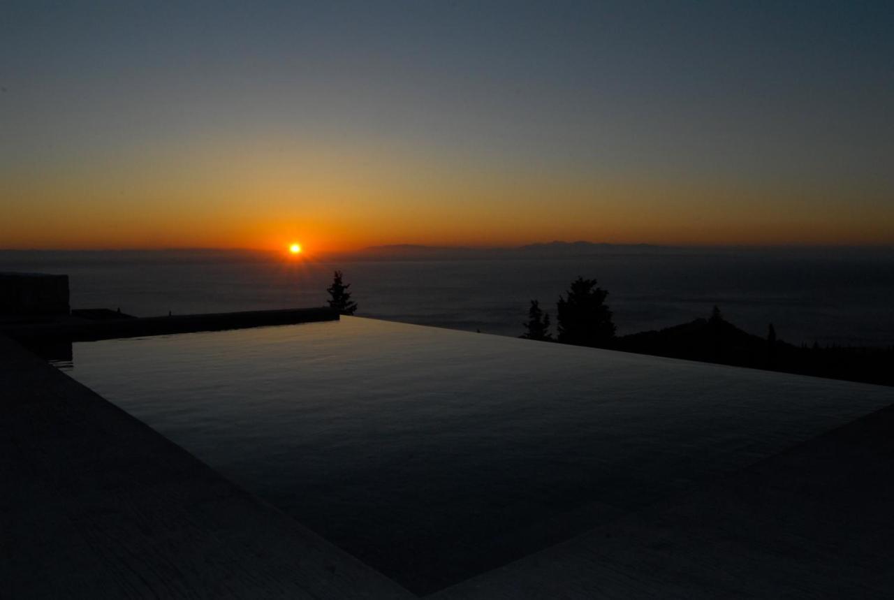 Villa Nikolakos *